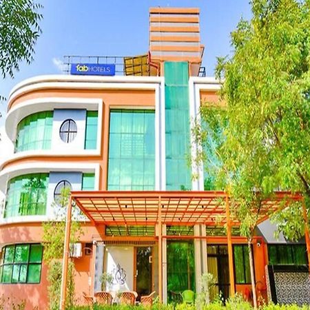 Fabhotel Siddharth Corporate - Vavol, Gándhínagar Exteriér fotografie
