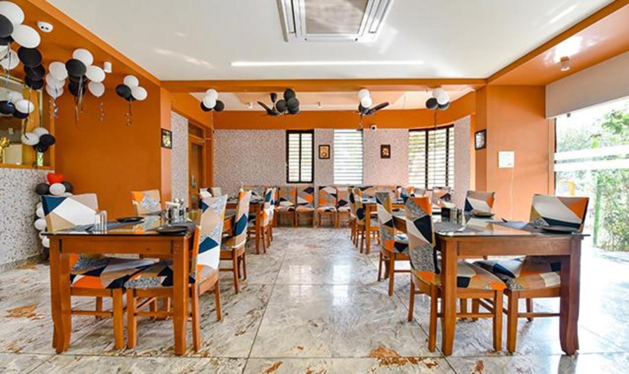 Fabhotel Siddharth Corporate - Vavol, Gándhínagar Exteriér fotografie