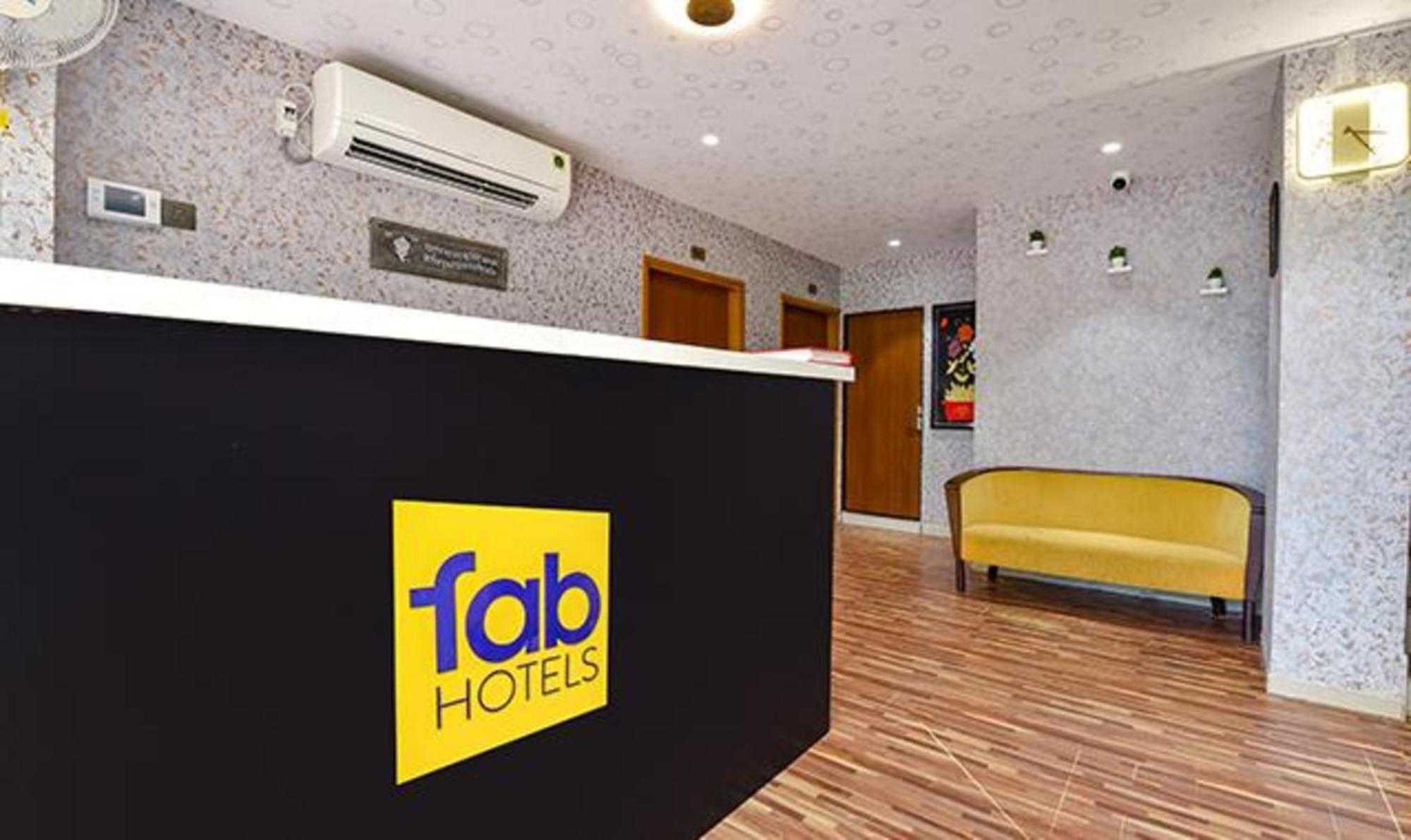 Fabhotel Siddharth Corporate - Vavol, Gándhínagar Exteriér fotografie