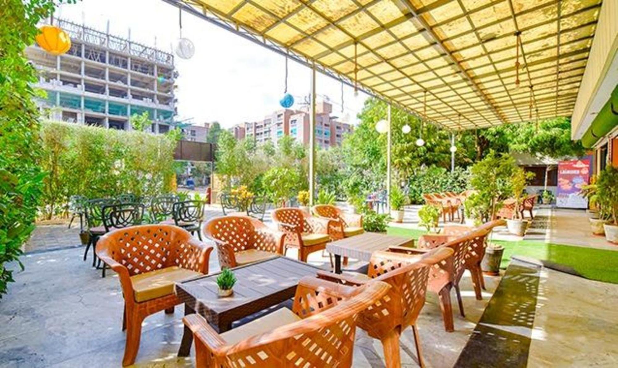 Fabhotel Siddharth Corporate - Vavol, Gándhínagar Exteriér fotografie